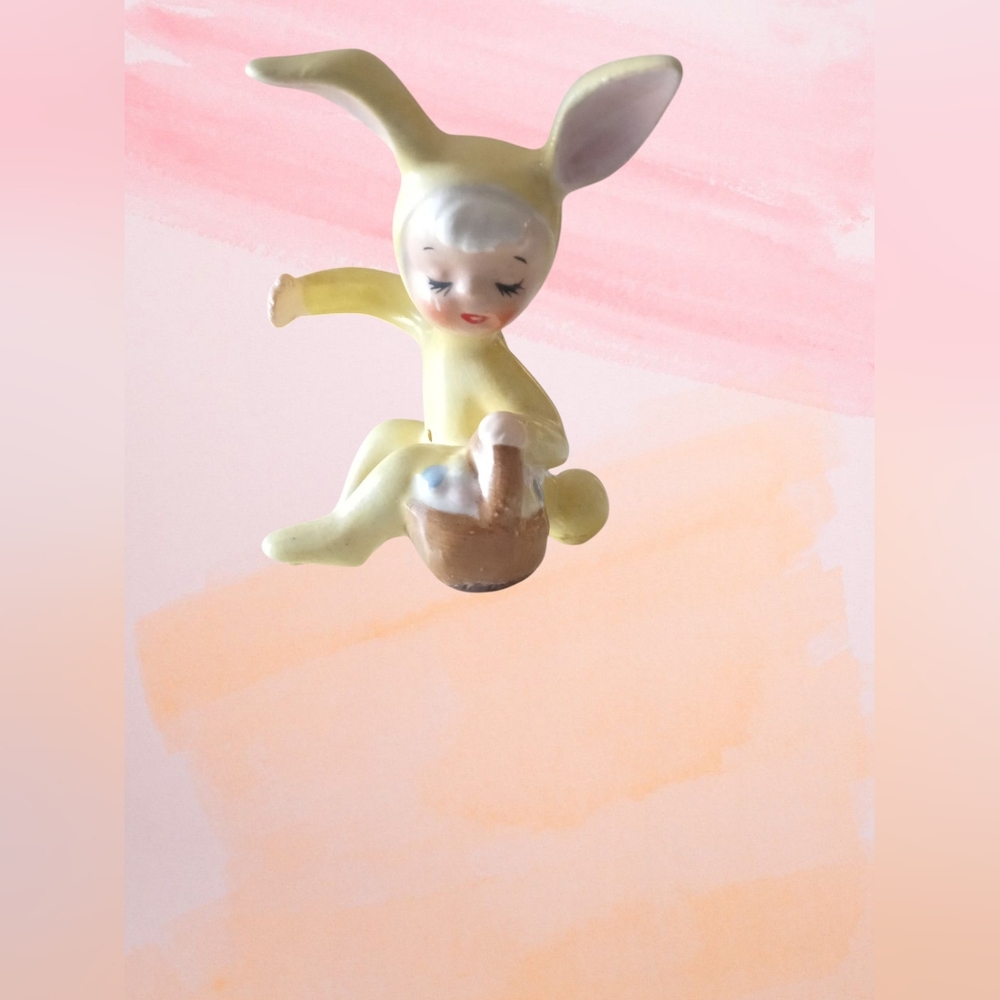 Vintage Holt Howard Figurine.